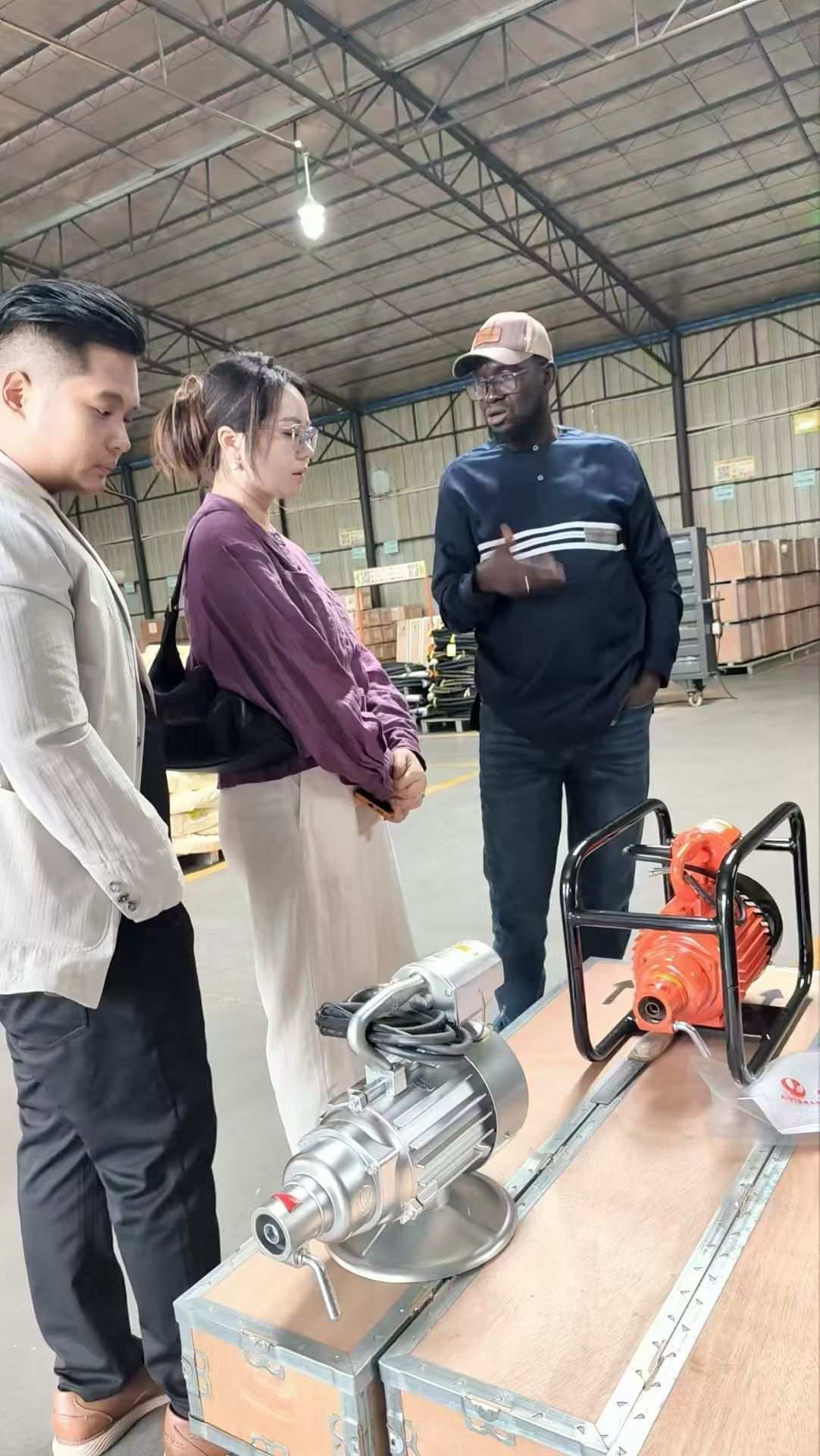JOINTSEN da la bienvenida a los clientes de Senegal y explora una asociación estratégica para la expansión del mercado africano